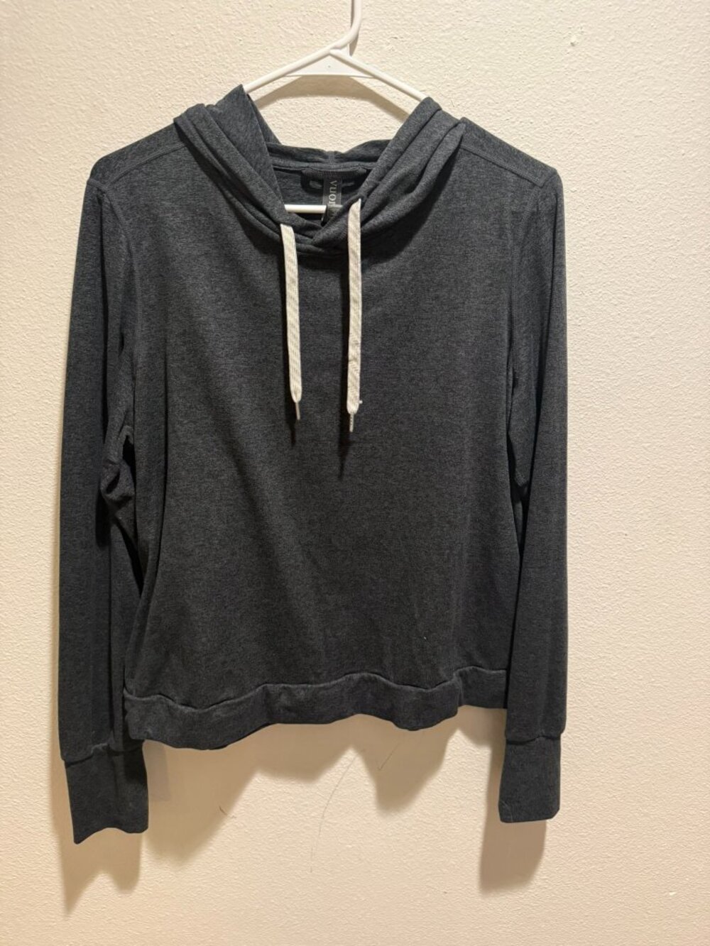 Vuori Charcoal Heather Lightweight Pullover Hoodie Sweatshirt